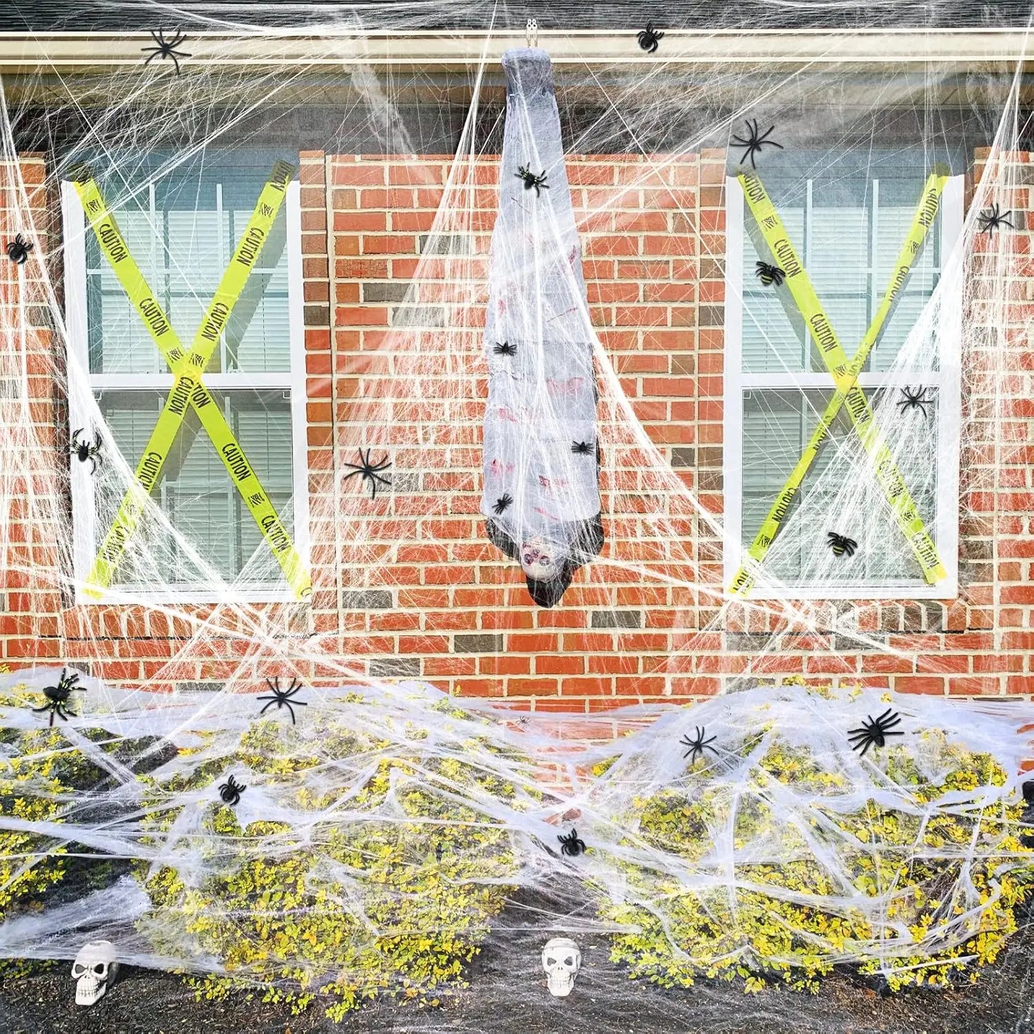 Stretchable Spider Web with Fake Spider